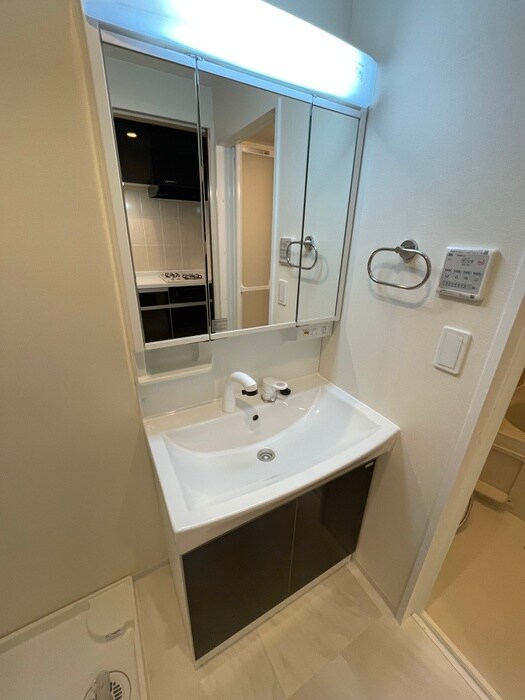 物件内観写真13　(洗面)