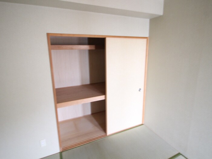 物件内観写真15　(収納)