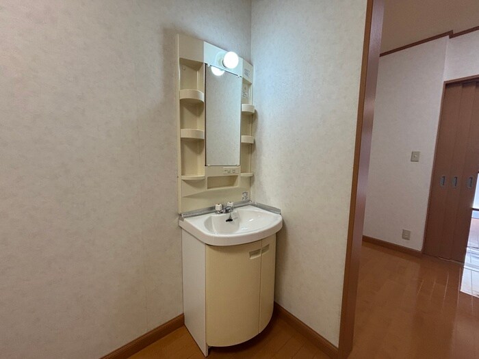 物件内観写真11　(洗面)