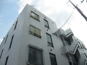 サンロ－ド春日野外観写真