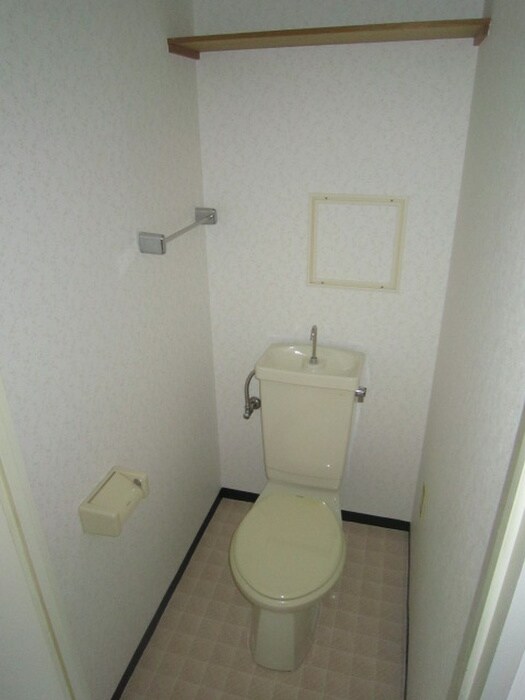 物件内観写真10　(トイレ)