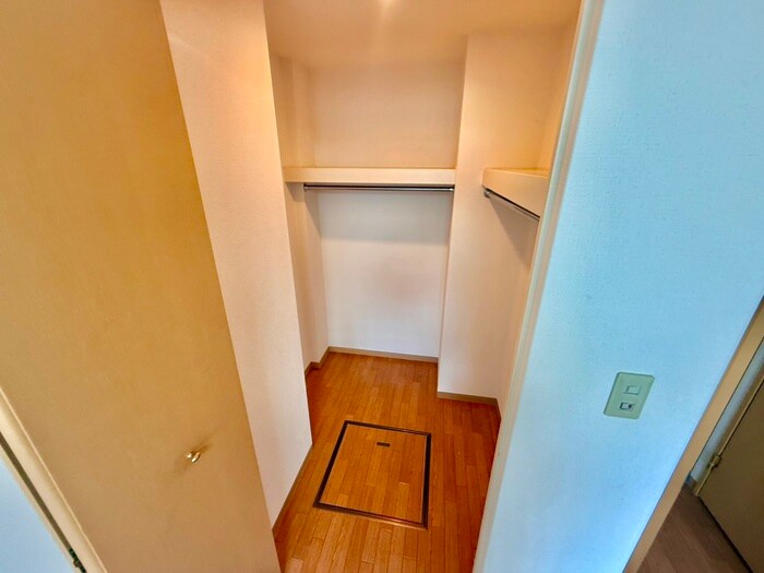 物件内観写真13　(収納)