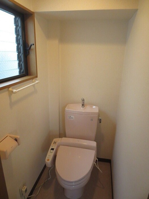 物件内観写真14　(トイレ)