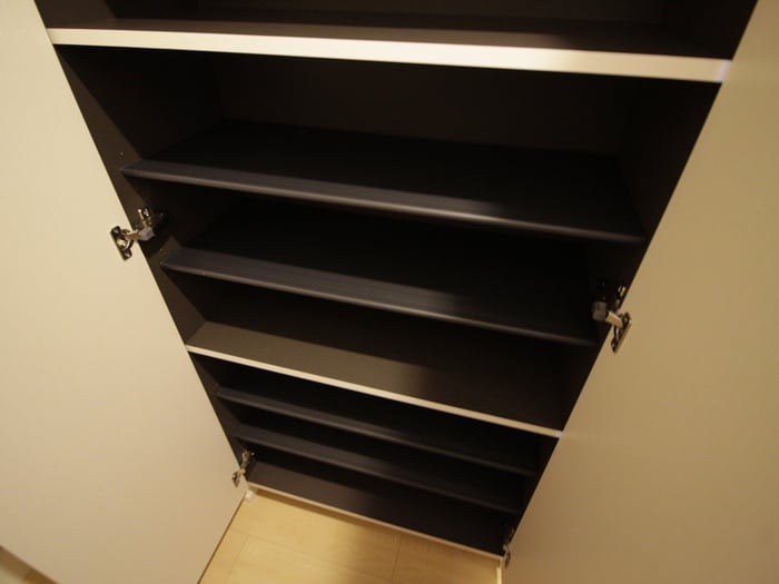 物件内観写真13　(玄関)