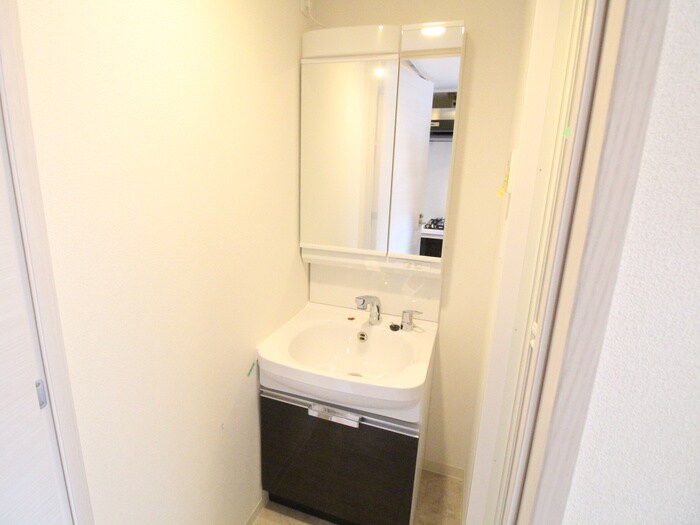 物件内観写真11　(洗面)