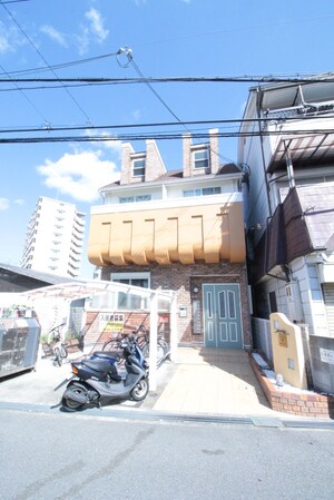 サン・ホワイティ大桐外観写真