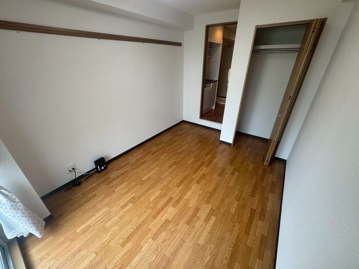 物件内観写真22　(居室)