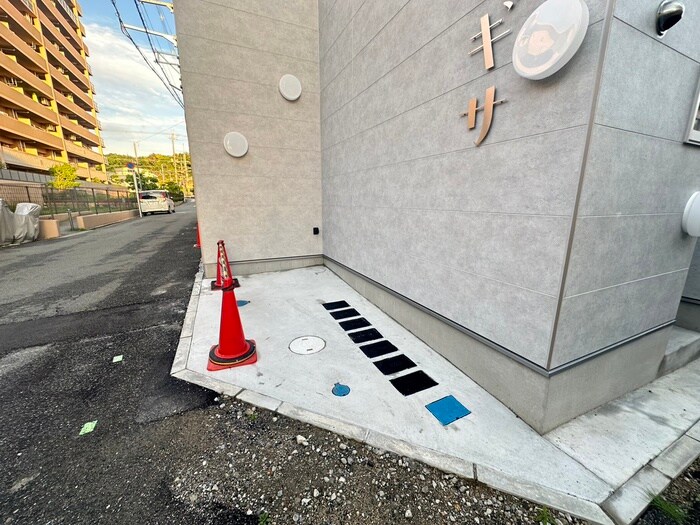 物件外観写真3　(駐輪場)