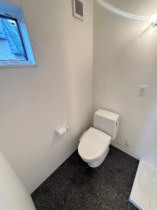 物件内観写真13　(トイレ)