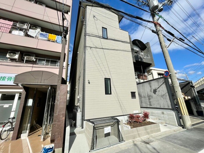 物件外観写真2　(外観写真)