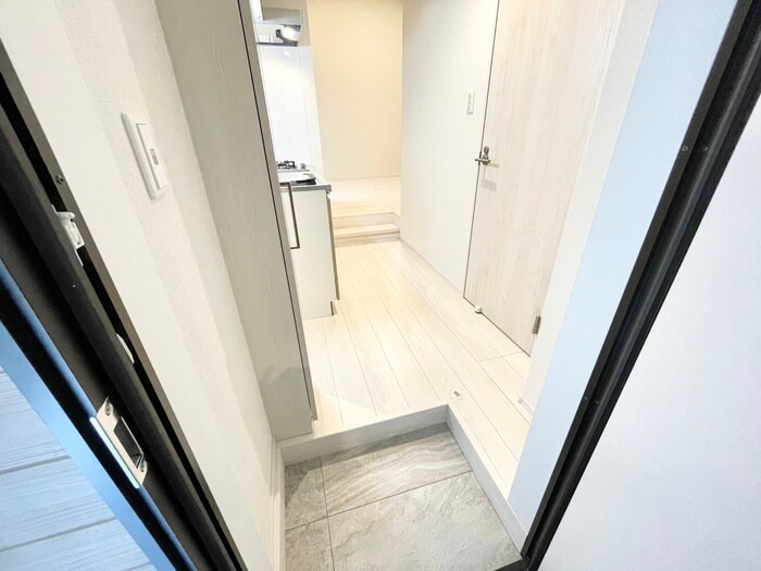物件内観写真19　(玄関)