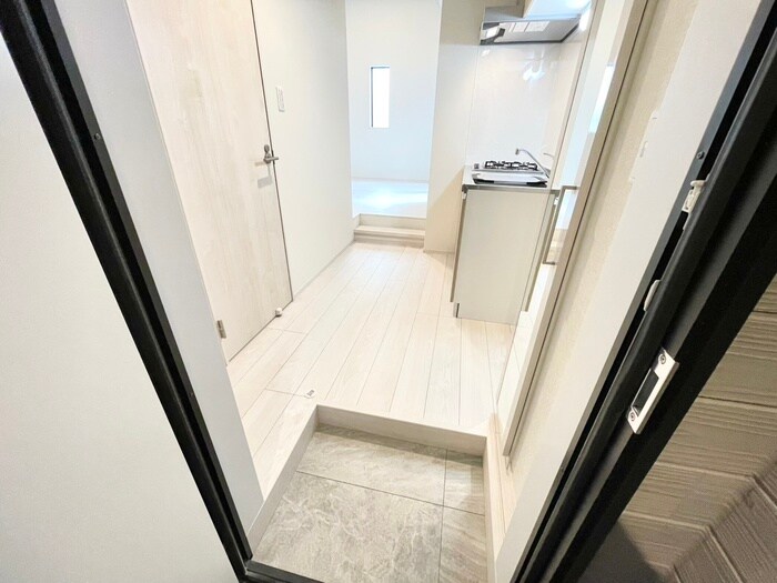 物件内観写真19　(玄関)