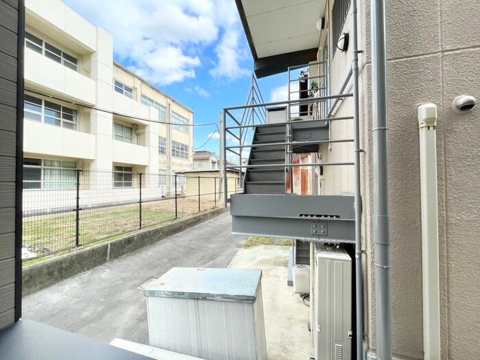 物件内観写真22　(室内からの展望)