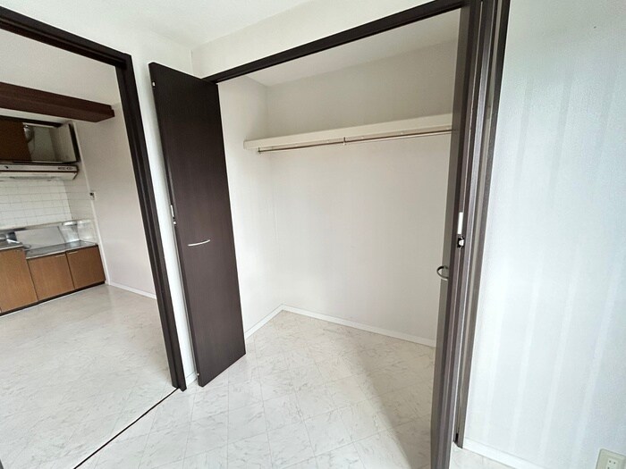 物件内観写真18　(収納)