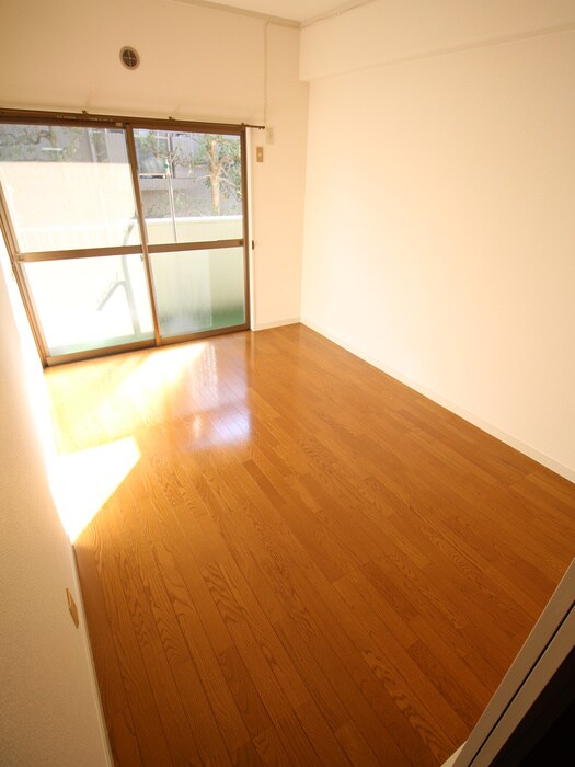 物件内観写真12　(居室)