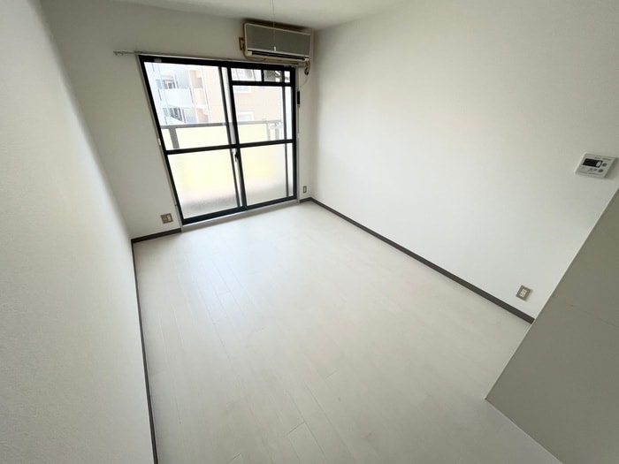 物件内観写真12　(居室)