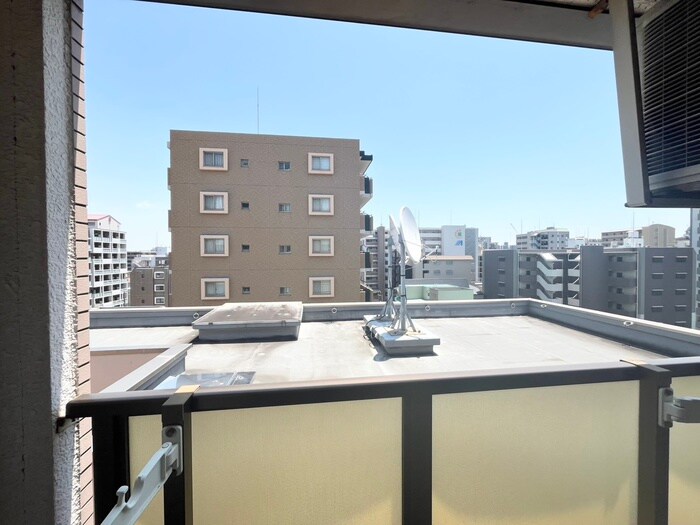 物件内観写真17　(室内からの展望)