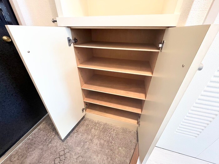 物件内観写真19　(靴箱)