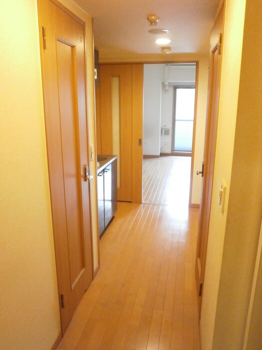物件内観写真7　(廊下)