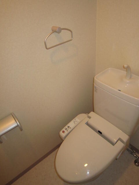 物件内観写真11　(トイレ)