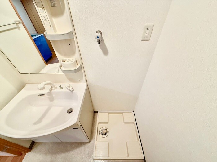 物件内観写真19　(洗濯機置場)