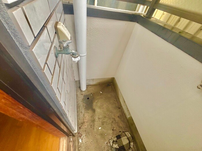 物件内観写真13　(洗濯機置場)