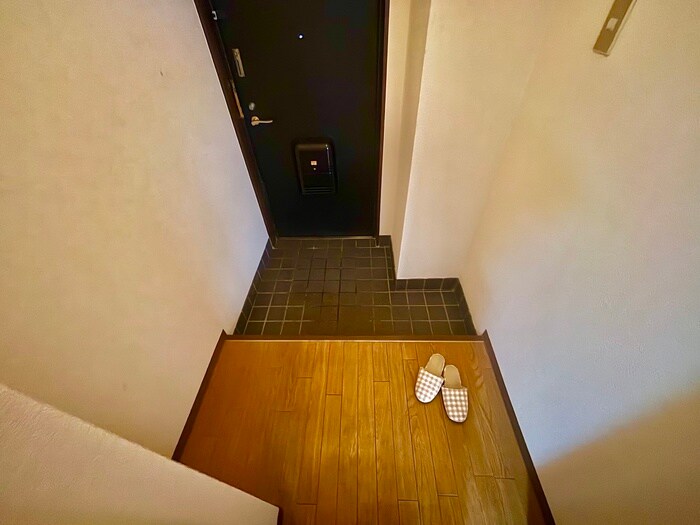 物件内観写真14　(玄関)