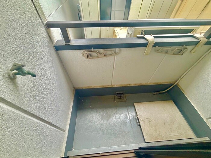 物件内観写真15　(玄関)