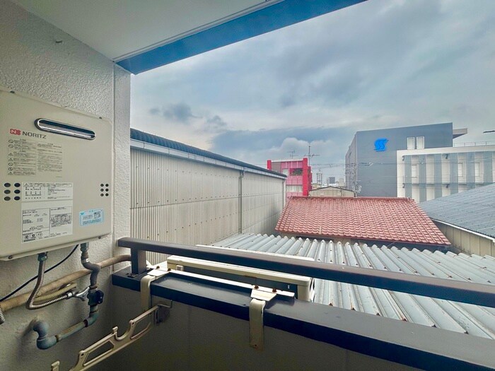 物件内観写真16　(室内からの展望)