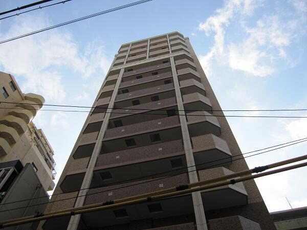 物件外観写真1　(建築中)