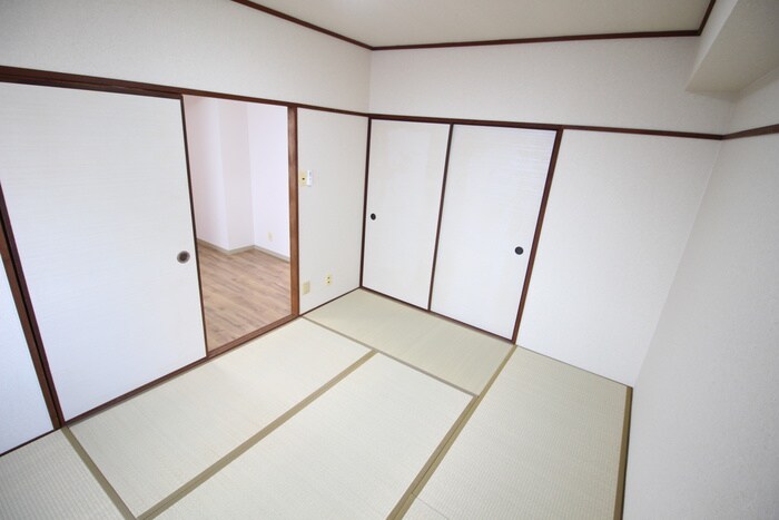 物件内観写真21　(居室)