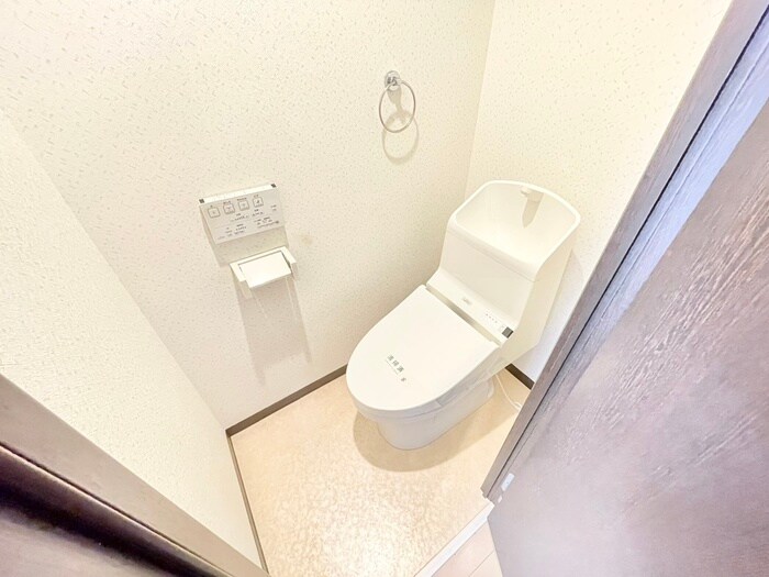 物件内観写真15　(トイレ)