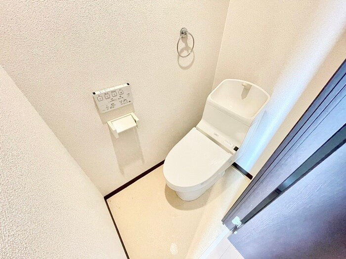 物件内観写真16　(トイレ)