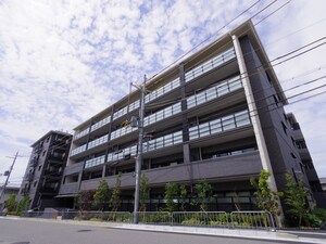プレサンスロジェ伏見桃山(204)外観写真