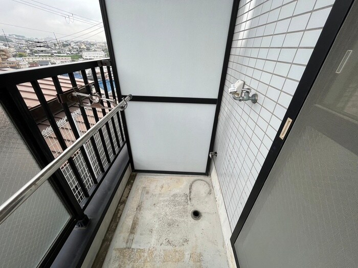 物件内観写真15　(洗濯機置場)