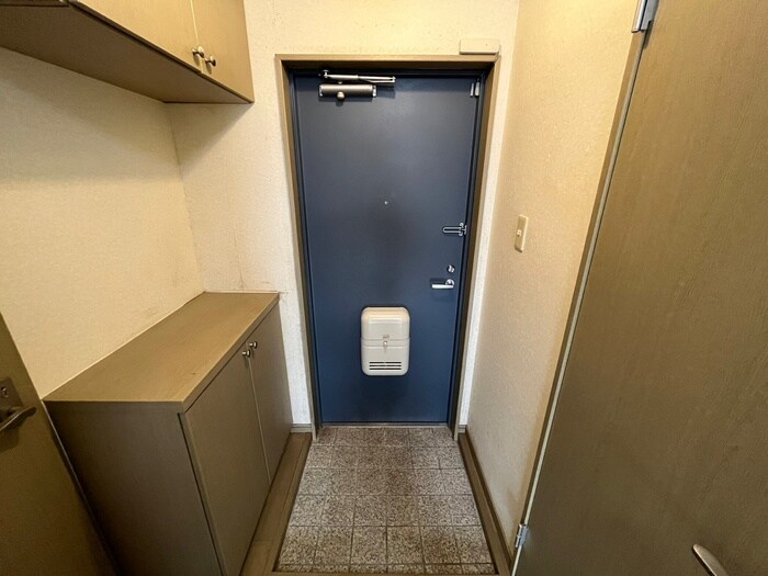 物件内観写真18　(玄関)