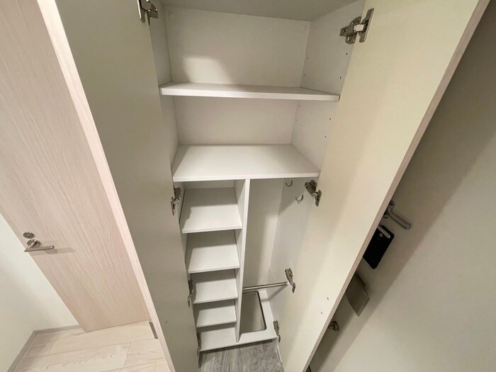 物件内観写真18　(靴箱)