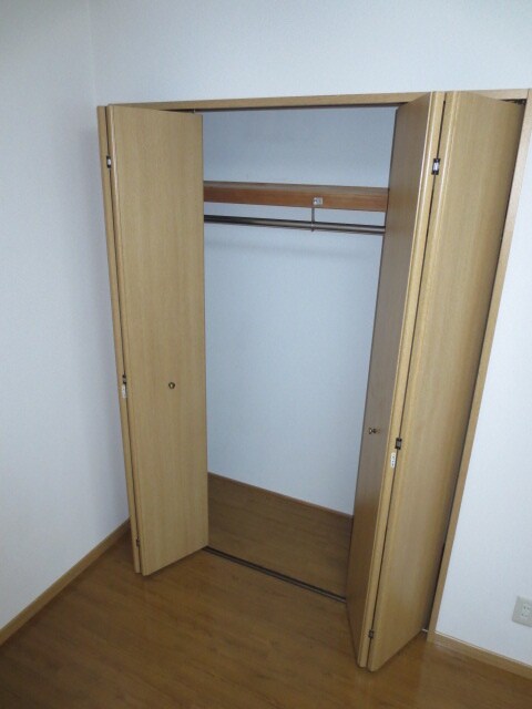 物件内観写真15　(収納)