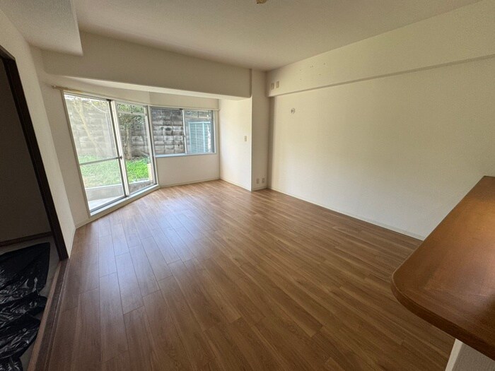 物件内観写真5　(居室)