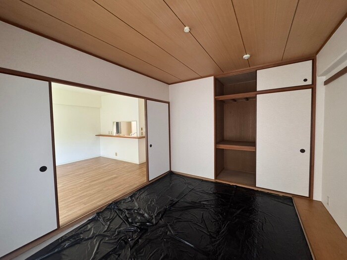 物件内観写真8　(居室)