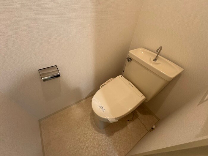 物件内観写真11　(トイレ)