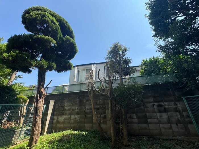 物件内観写真13　(室内からの展望)