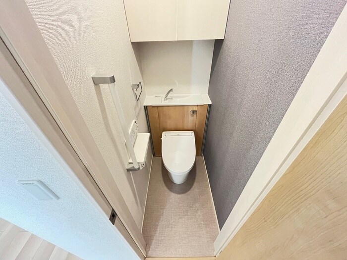 物件内観写真8　(トイレ)