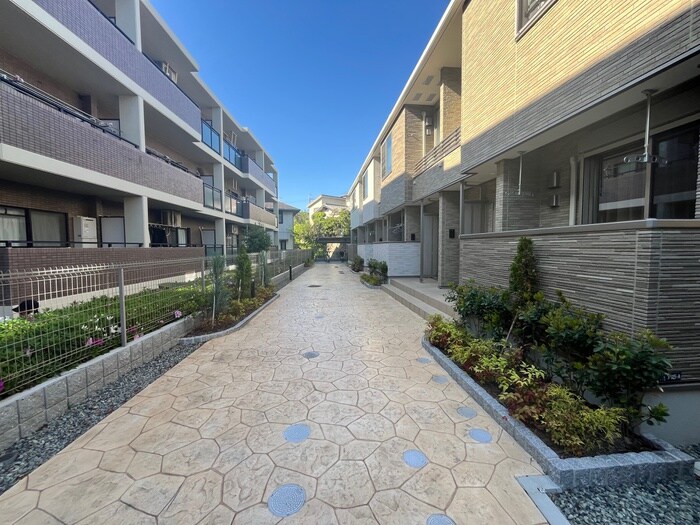 物件外観写真6　(周辺環境)