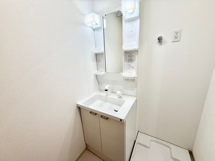 物件内観写真9　(洗面)