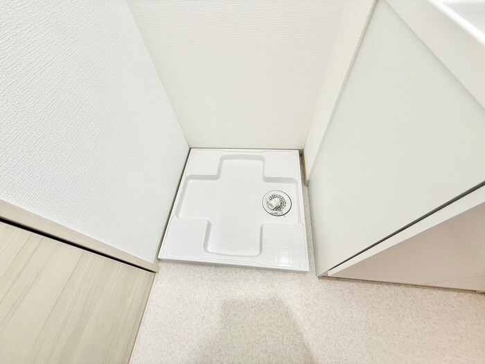 物件内観写真10　(洗濯機置場)