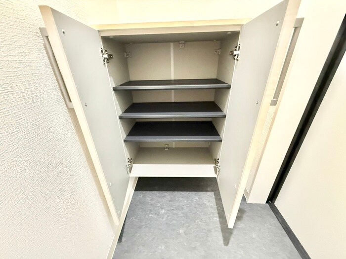 物件内観写真19　(靴箱)