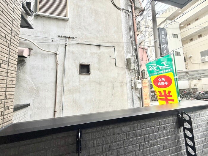 物件内観写真20　(室内からの展望)