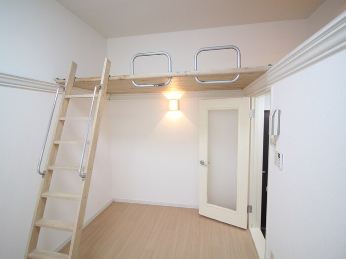 物件内観写真12　(居室)