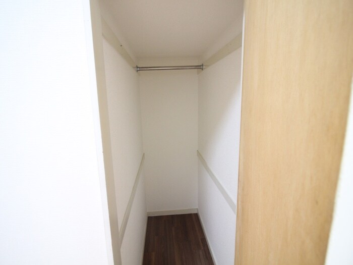 物件内観写真13　(収納)